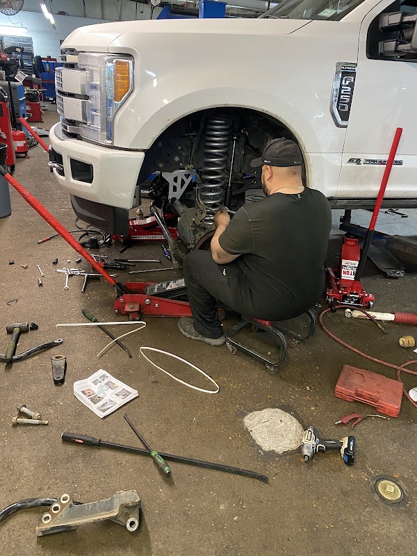 J & R Auto
