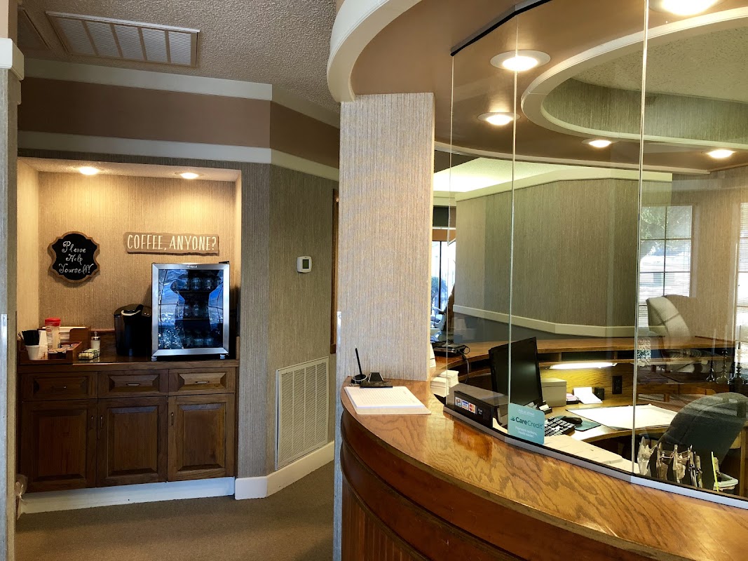 Pinnacle Implants & Periodontics