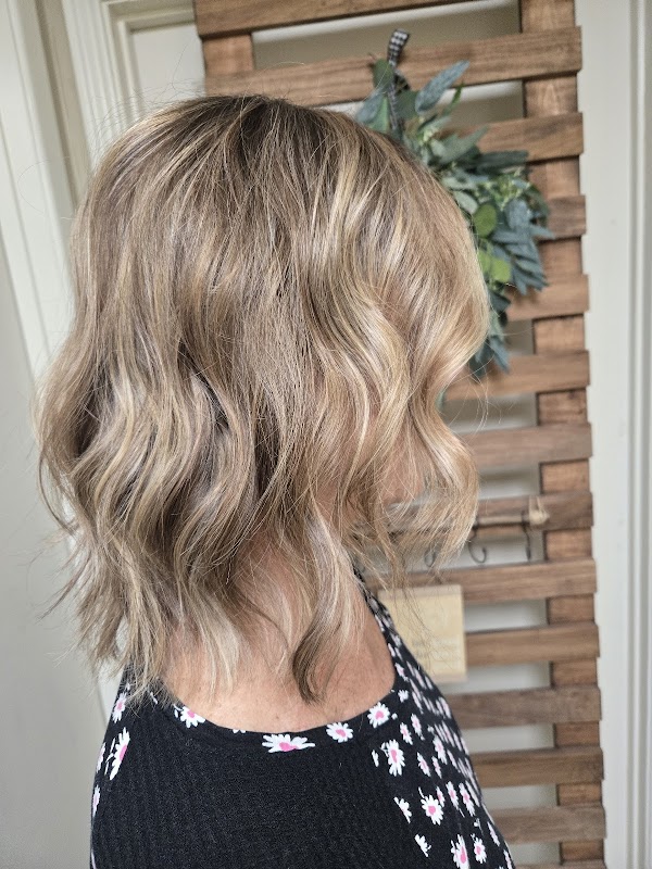 Salon Forty-Four