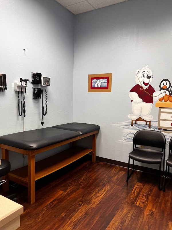 HealthCARE Express Urgent Care - Richmond Road, TX