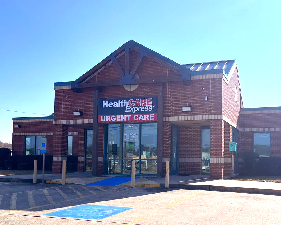 HealthCARE Express Urgent Care - Wake Village, TX