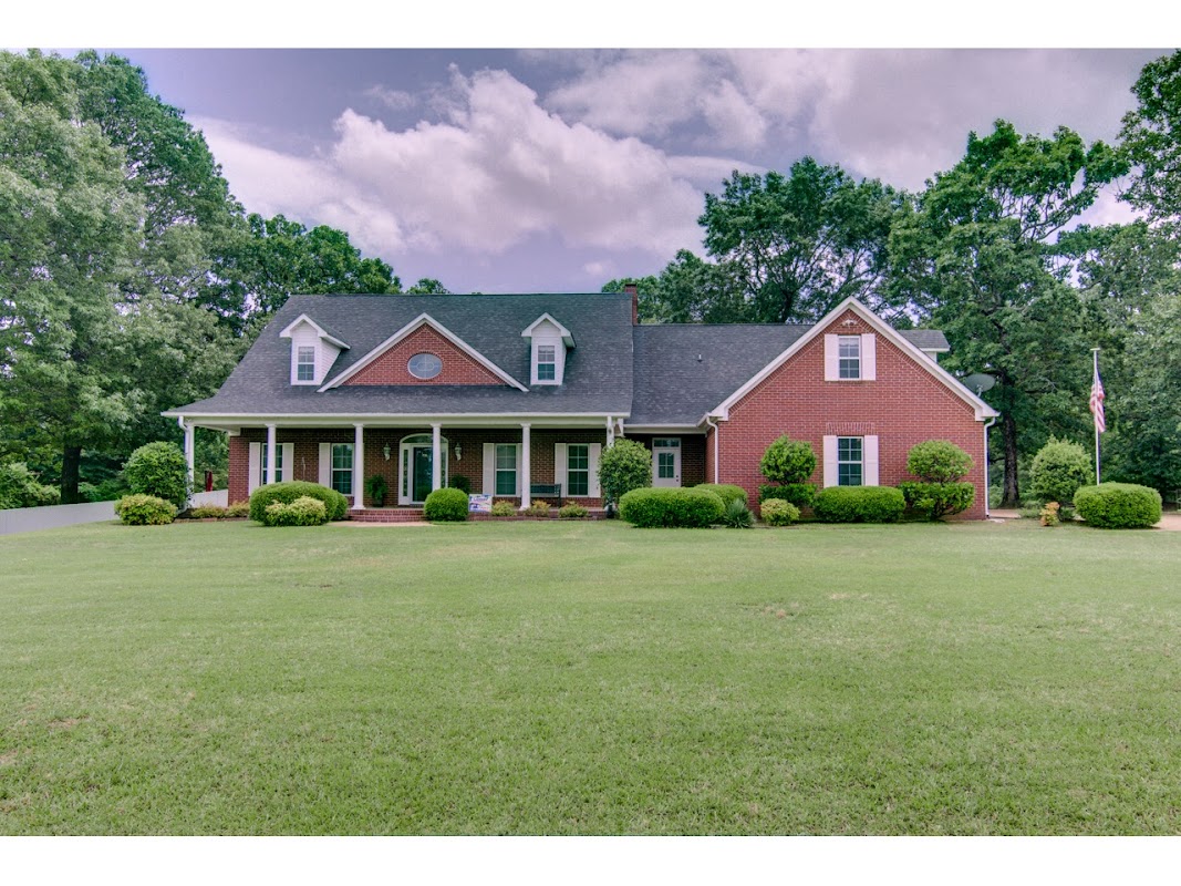 Judi Yelverton of J Yelverton Properties